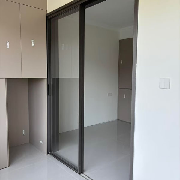 Extremely narrow sliding door-6
